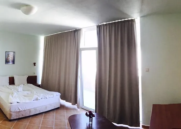 Eco Palace Πριμόρσκο